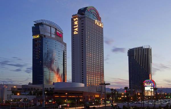 1025_Nights_Palms_Steve_Marcus_Staff_t600.jpg